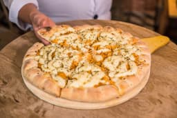Pizza De Frango Com Catupiry Original